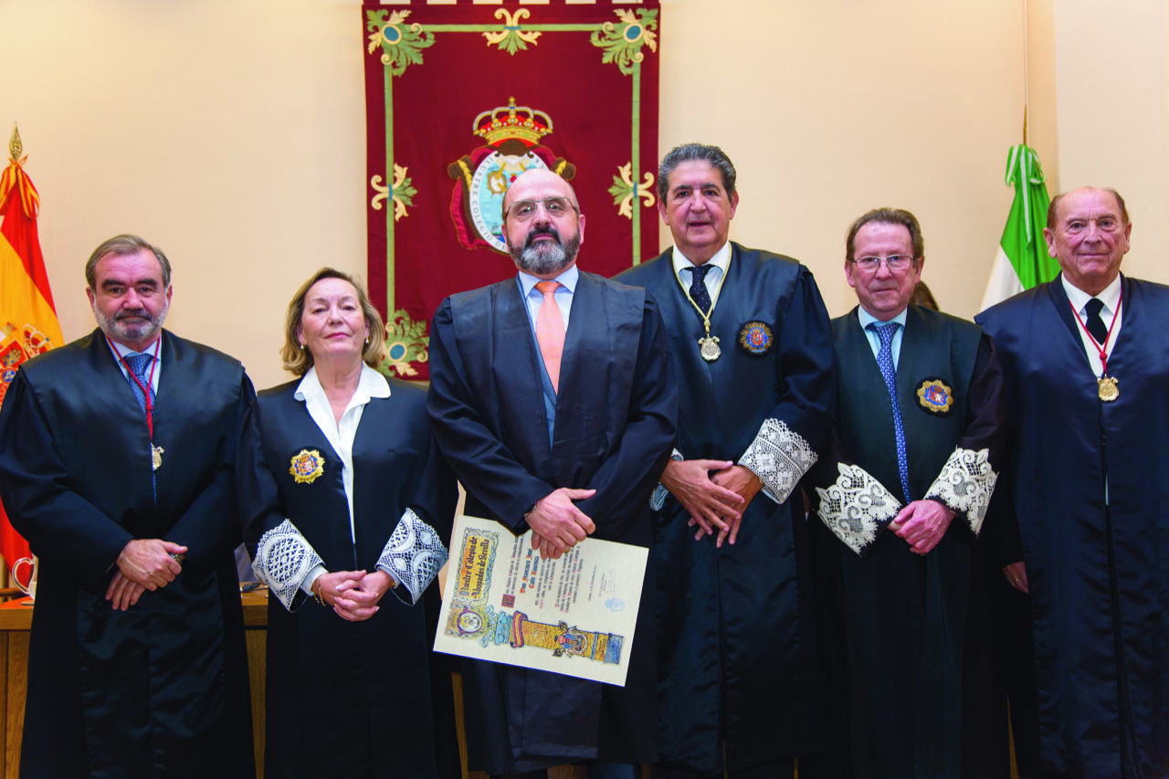 FRANCISCO CALLE, RECONOCIMIENTO A 25 AÑOS DE COLEGIACIÓN
